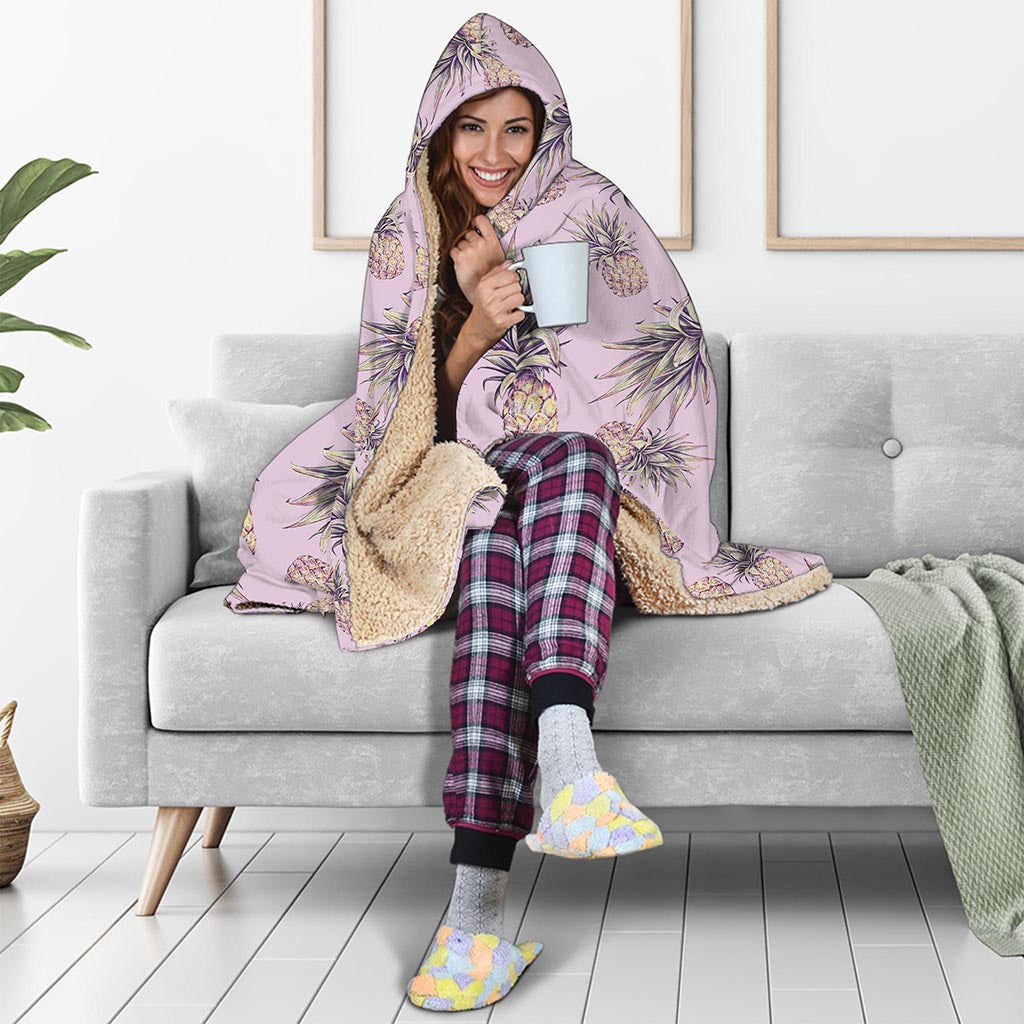 Pink Vintage Pineapple Pattern Print Hooded Blanket