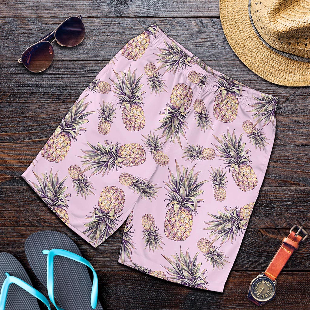 Pink Vintage Pineapple Pattern Print Men's Shorts