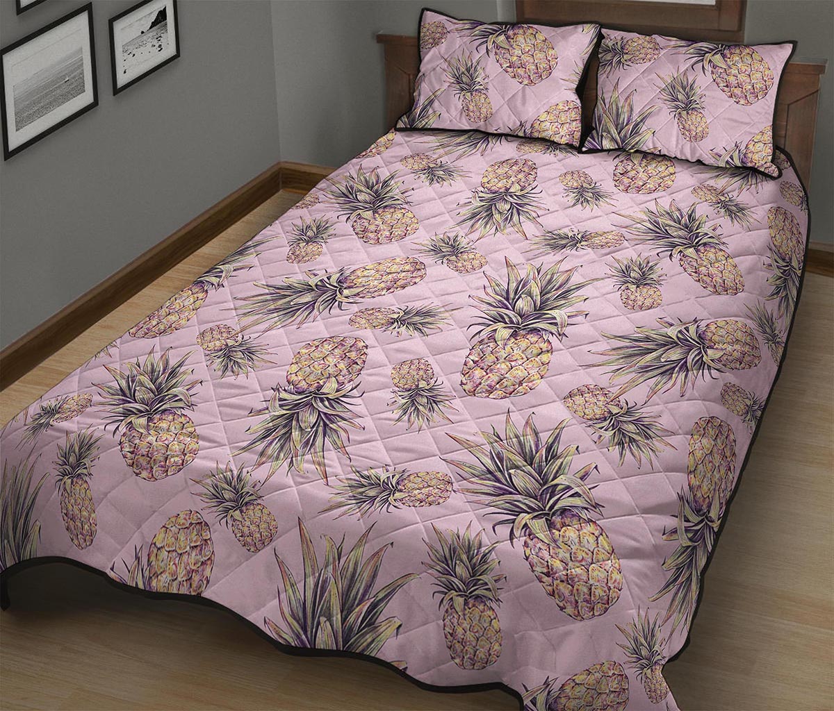 Pink Vintage Pineapple Pattern Print Quilt Bed Set