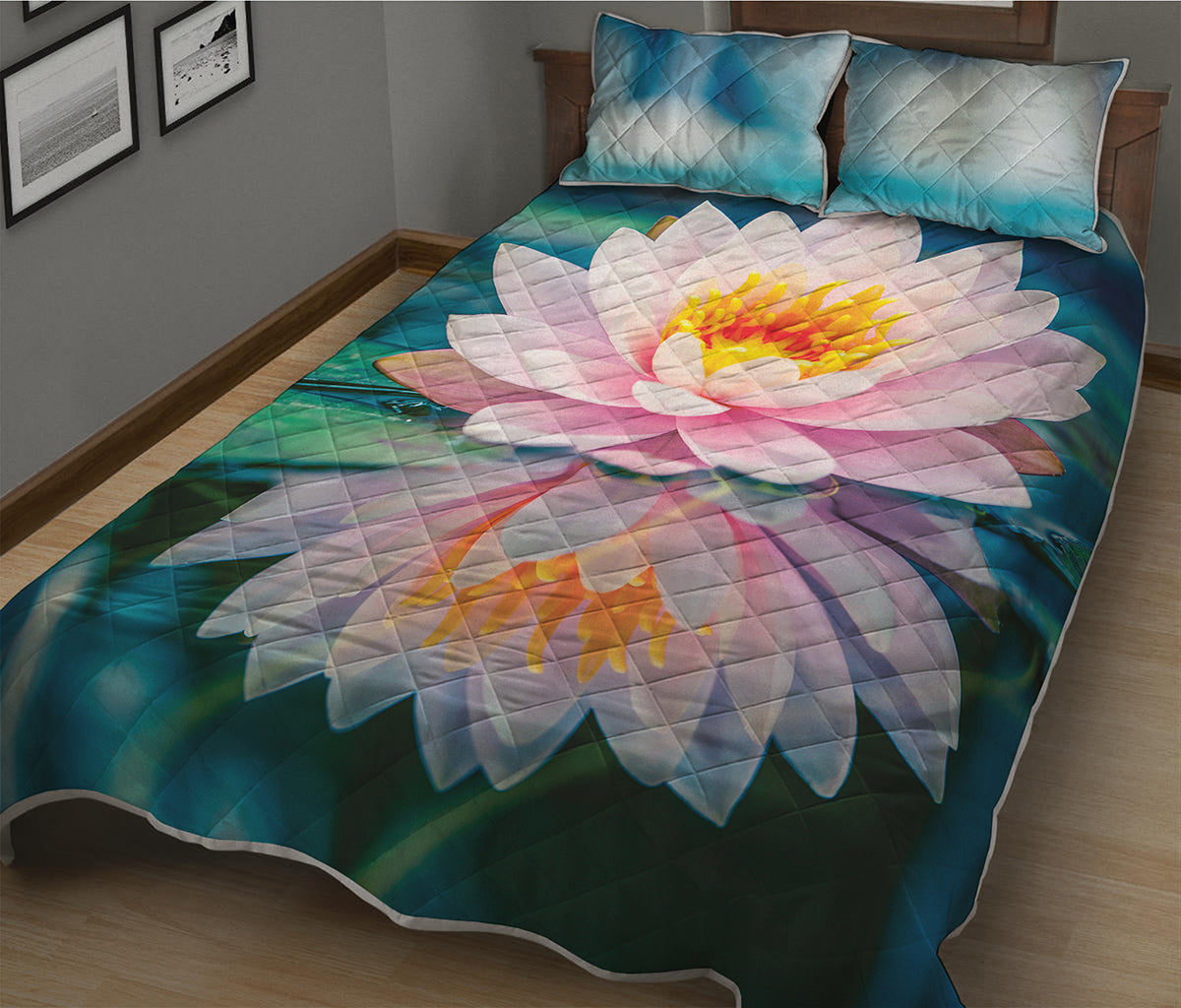 Pink Water Lily Print Quilt Bed Set