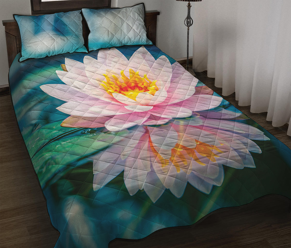 Pink Water Lily Print Quilt Bed Set