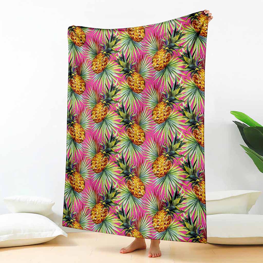 Pink Watercolor Pineapple Pattern Print Blanket