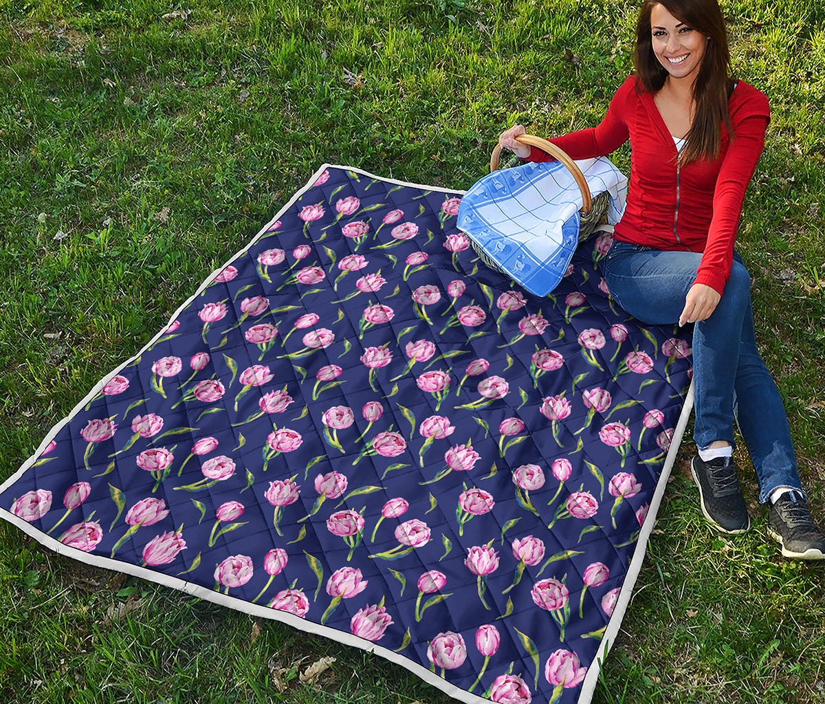 Pink Watercolor Tulip Flower Print Quilt
