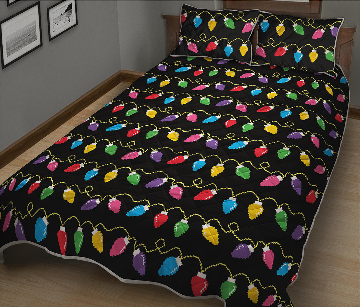 Pixel Christmas Lights Print Quilt Bed Set