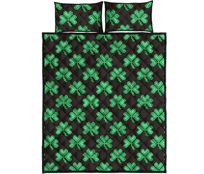 Pixel Clover St. Patrick's Day Print Quilt Bed Set