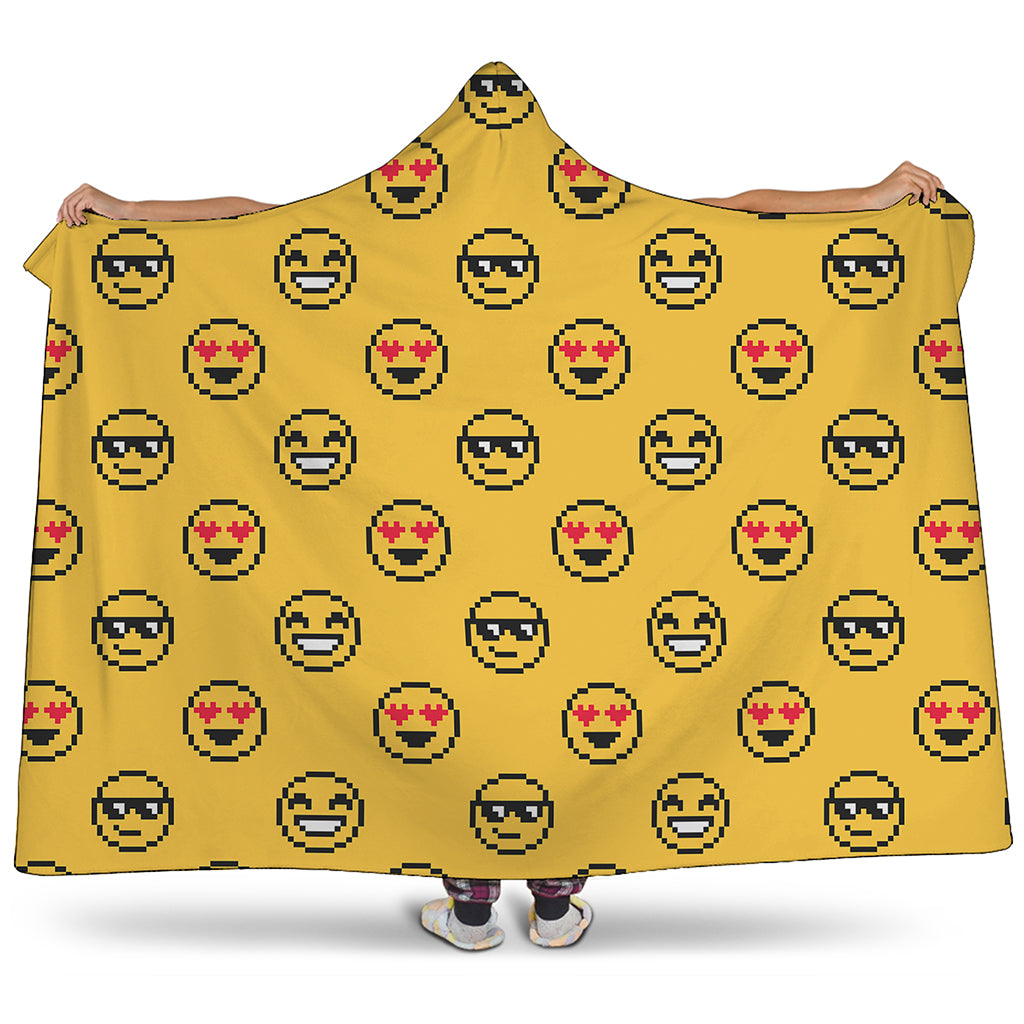 Pixel Emoji Pattern Print Hooded Blanket