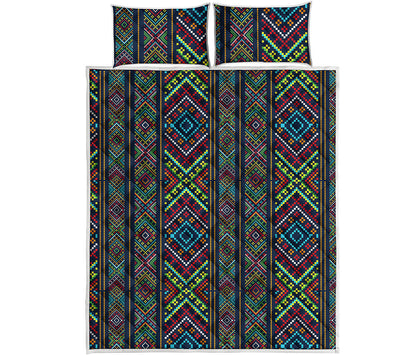 Pixel Ethnic Pattern Print Quilt Bed Set