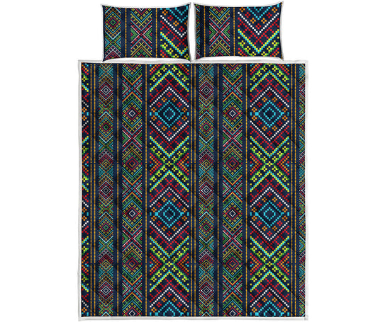 Pixel Ethnic Pattern Print Quilt Bed Set