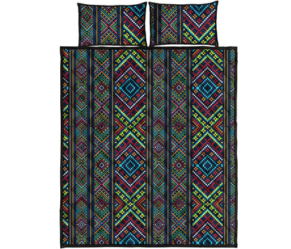 Pixel Ethnic Pattern Print Quilt Bed Set