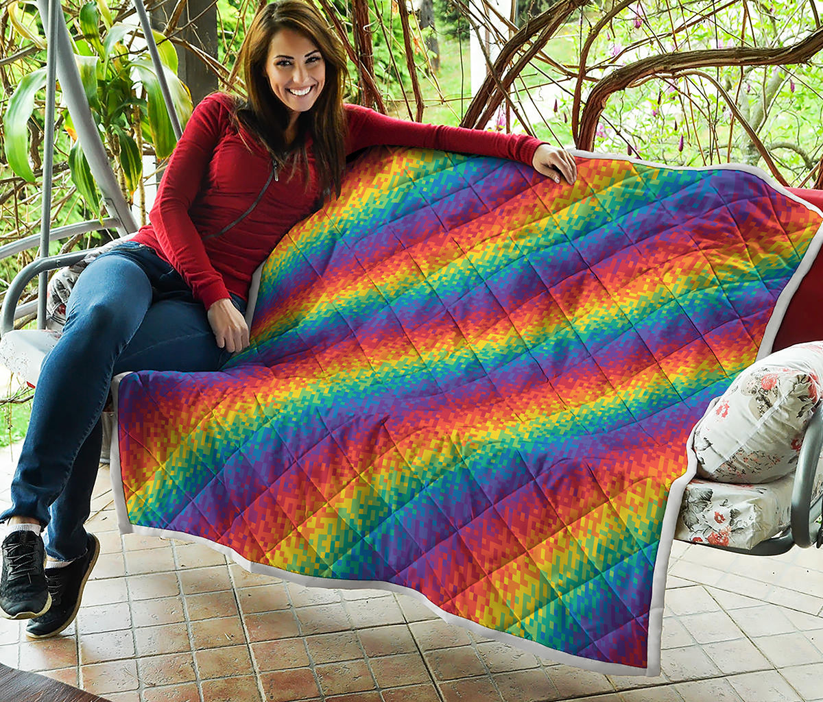 Pixel Rainbow Pattern Print Quilt