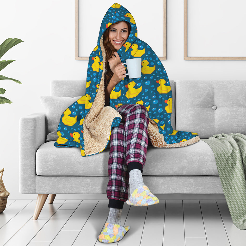 Pixel Rubber Duck Pattern Print Hooded Blanket