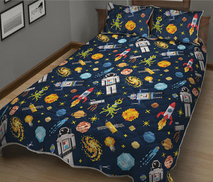Pixel Space Pattern Print Quilt Bed Set