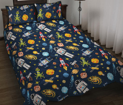 Pixel Space Pattern Print Quilt Bed Set