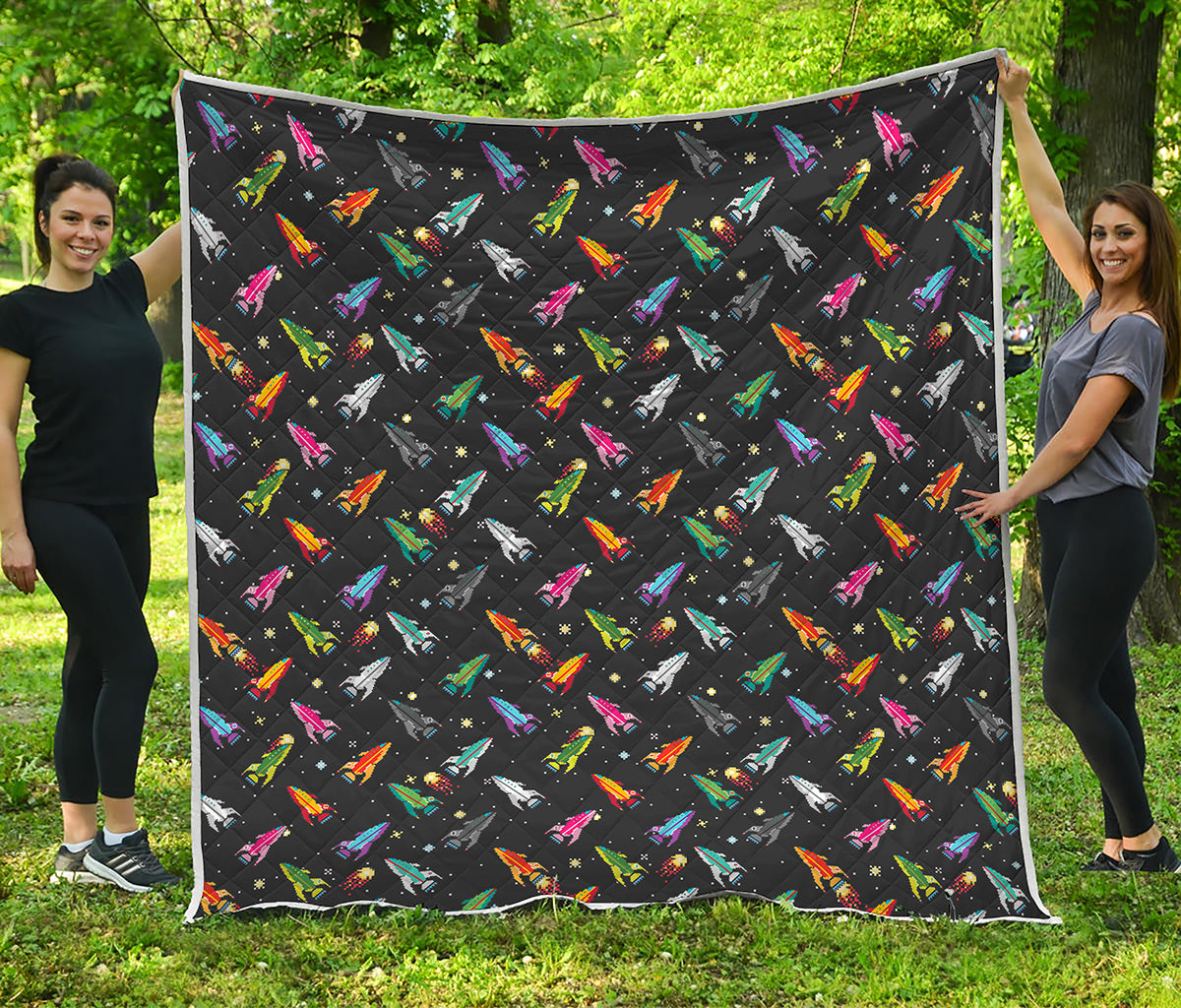 Pixel Spaceships Pattern Print Quilt