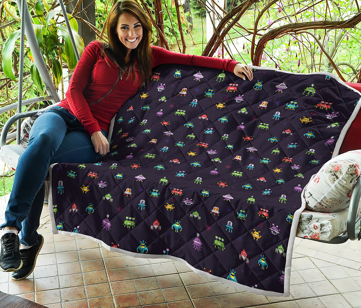 Pixel UFO Aliens Pattern Print Quilt