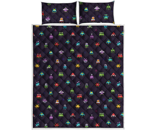 Pixel UFO Aliens Pattern Print Quilt Bed Set