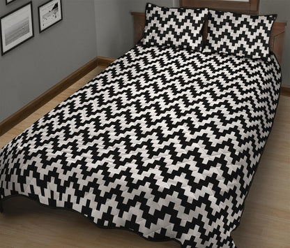Pixel Zigzag Pattern Print Quilt Bed Set