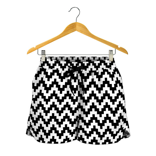 Pixel Zigzag Pattern Print Women's Shorts