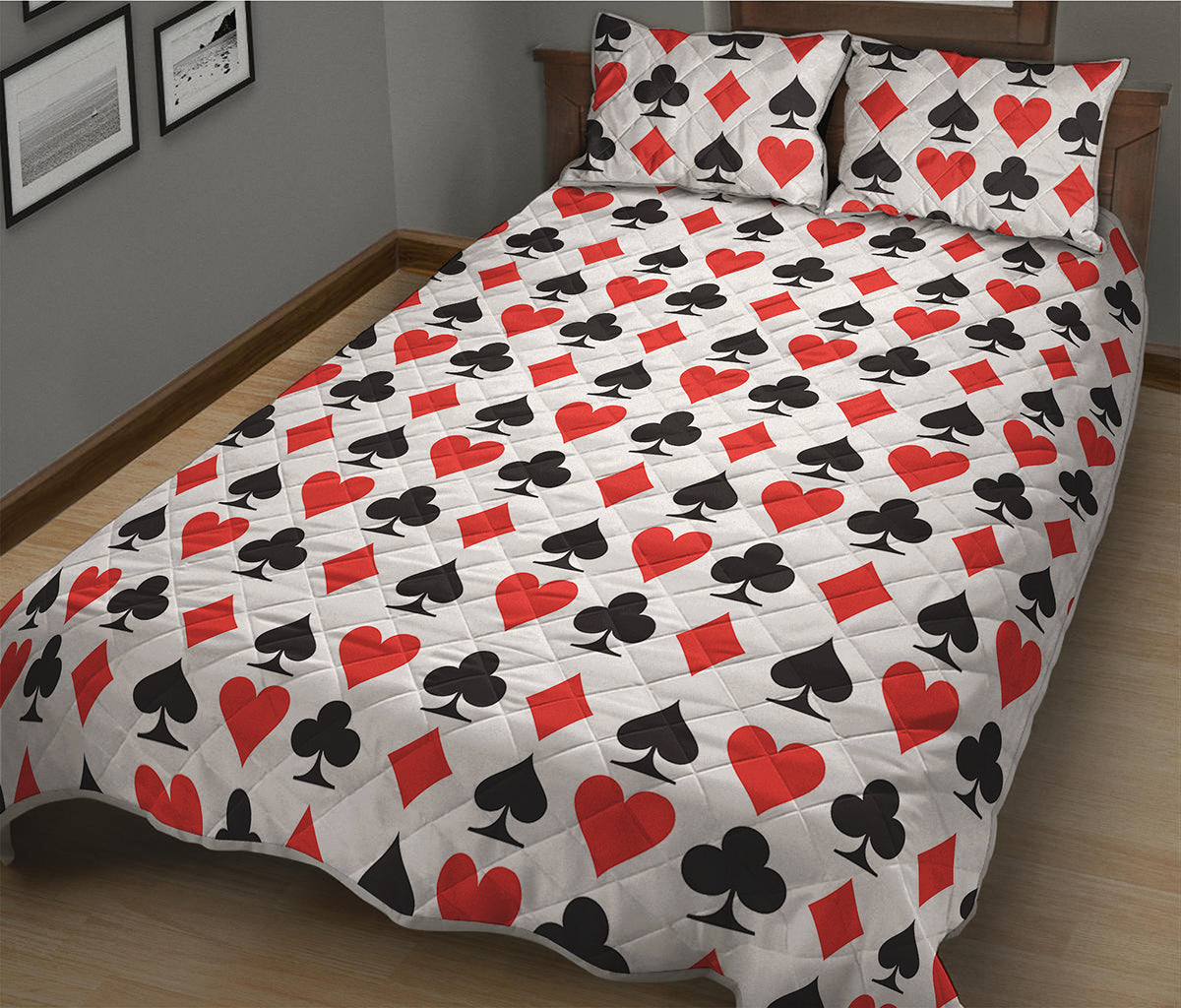 Playing Card Symbols Pattern Print Quilt Bed Set