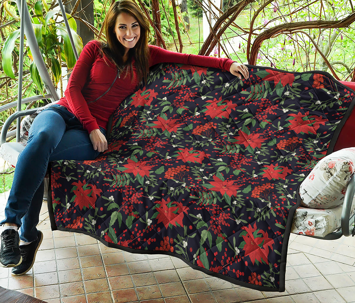 Poinsettia Flower Pattern Print Quilt