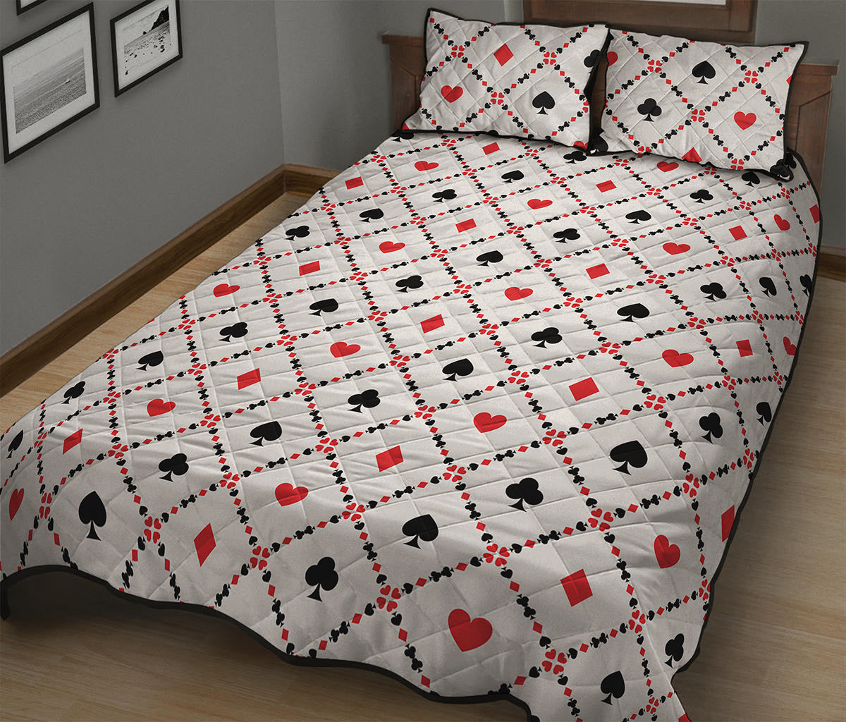 Poker Playing Card Suits Pattern Print Quilt Bed Set