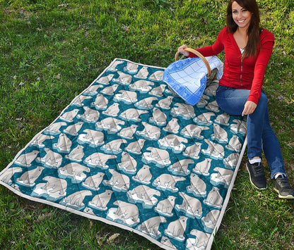 Polar Bear On Ice Pattern Print Quilt