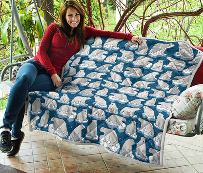 Polar Bear On Ice Pattern Print Quilt