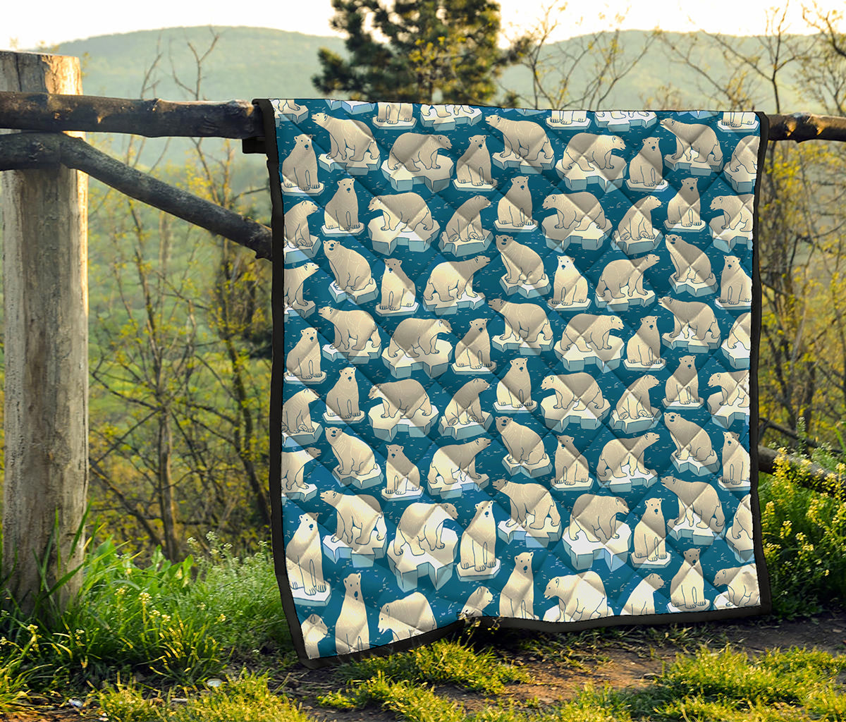 Polar Bear On Ice Pattern Print Quilt