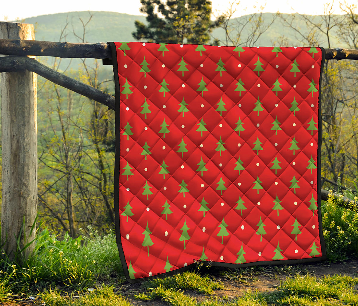 Polka Dot Christmas Tree Pattern Print Quilt