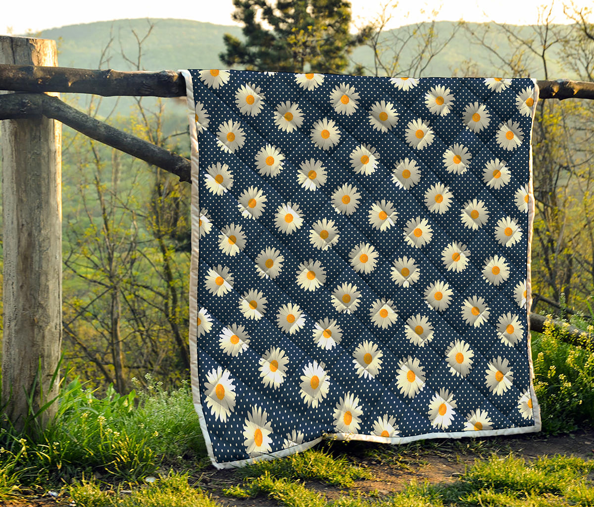 Polka Dot Daisy Floral Pattern Print Quilt