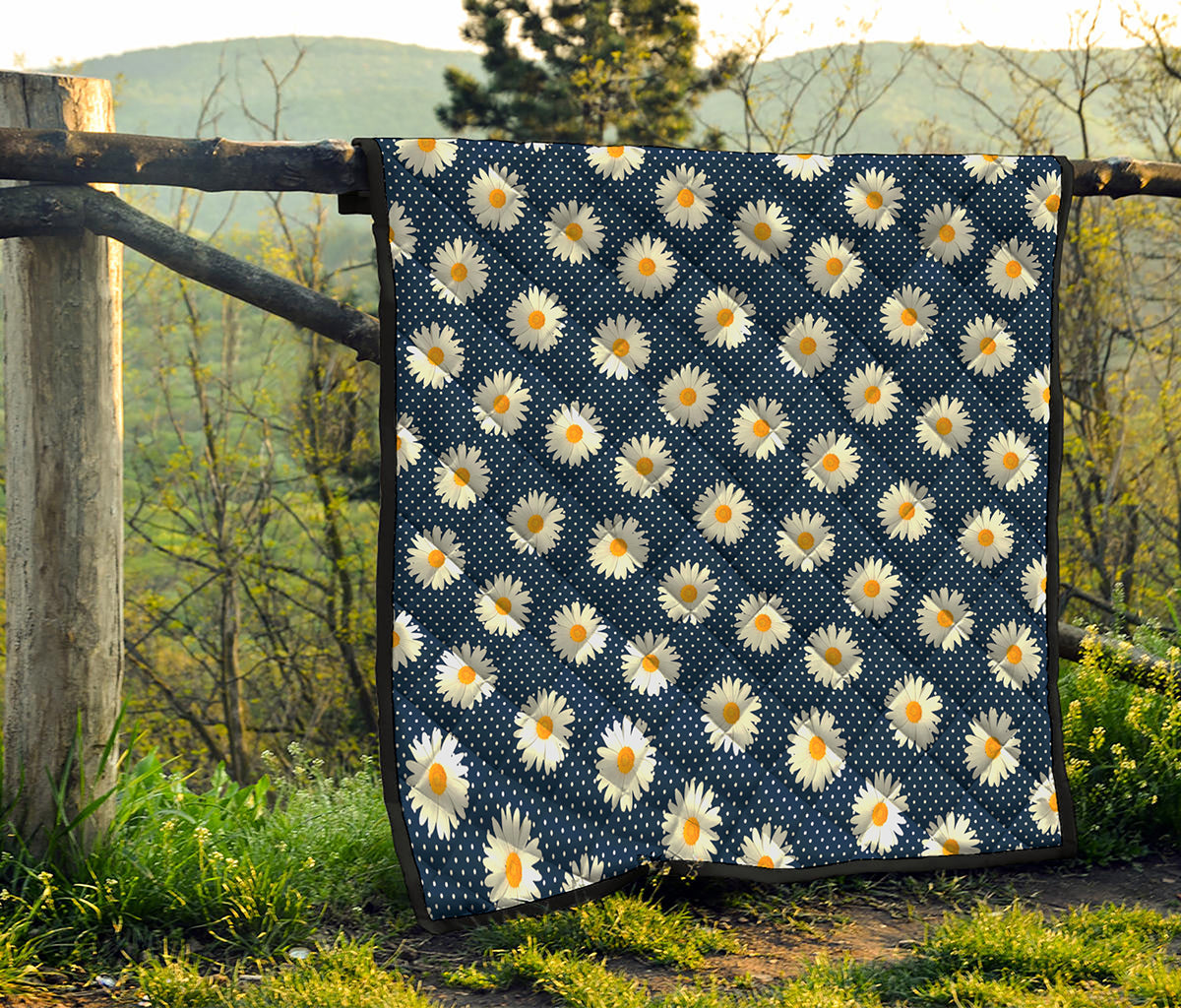 Polka Dot Daisy Floral Pattern Print Quilt