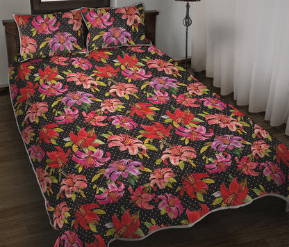 Polka Dot Lily Pattern Print Quilt Bed Set