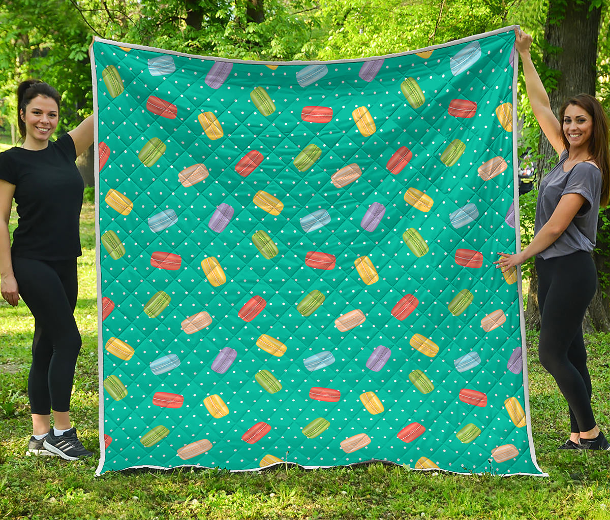 Polka Dot Macaron Pattern Print Quilt