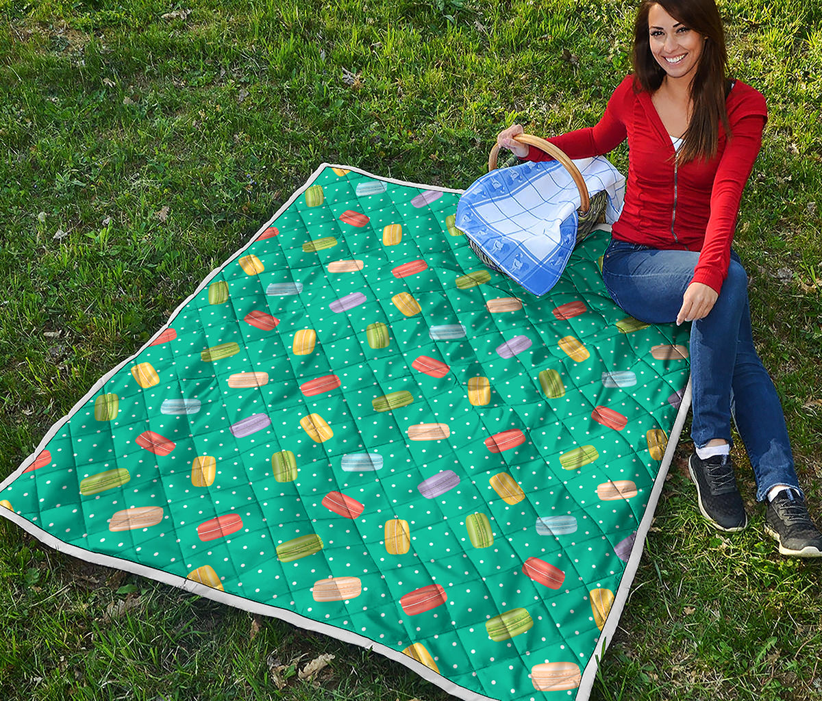 Polka Dot Macaron Pattern Print Quilt