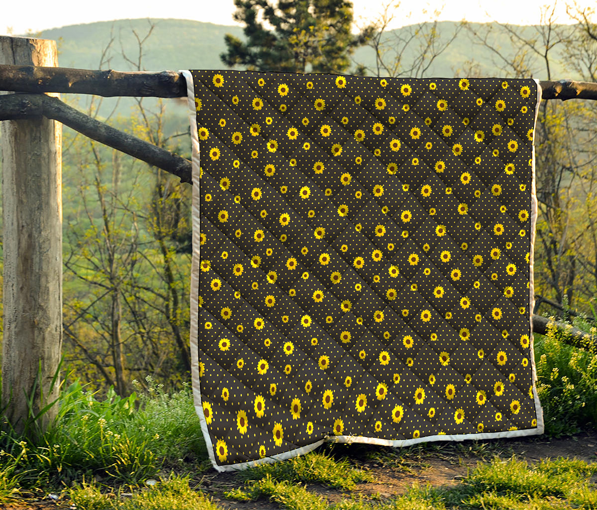 Polka Dot Sunflower Pattern Print Quilt