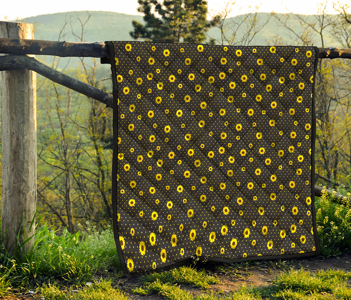 Polka Dot Sunflower Pattern Print Quilt