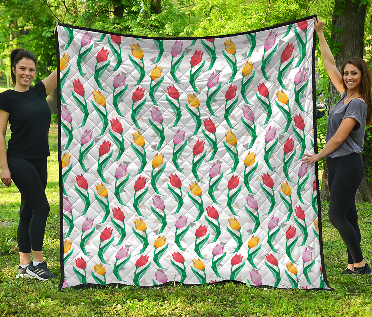 Polygon Tulip Pattern Print Quilt