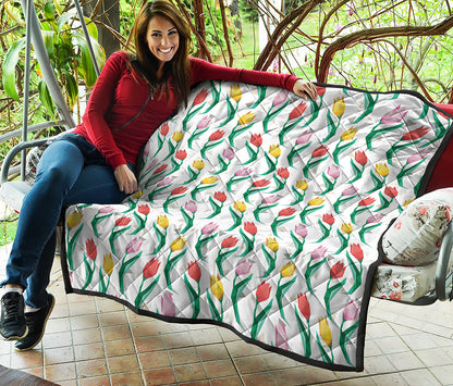 Polygon Tulip Pattern Print Quilt