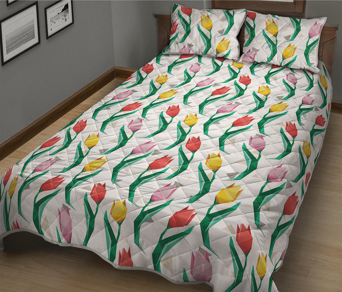 Polygon Tulip Pattern Print Quilt Bed Set