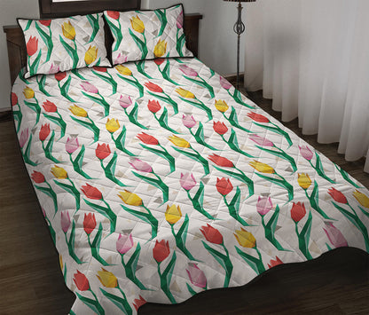 Polygon Tulip Pattern Print Quilt Bed Set