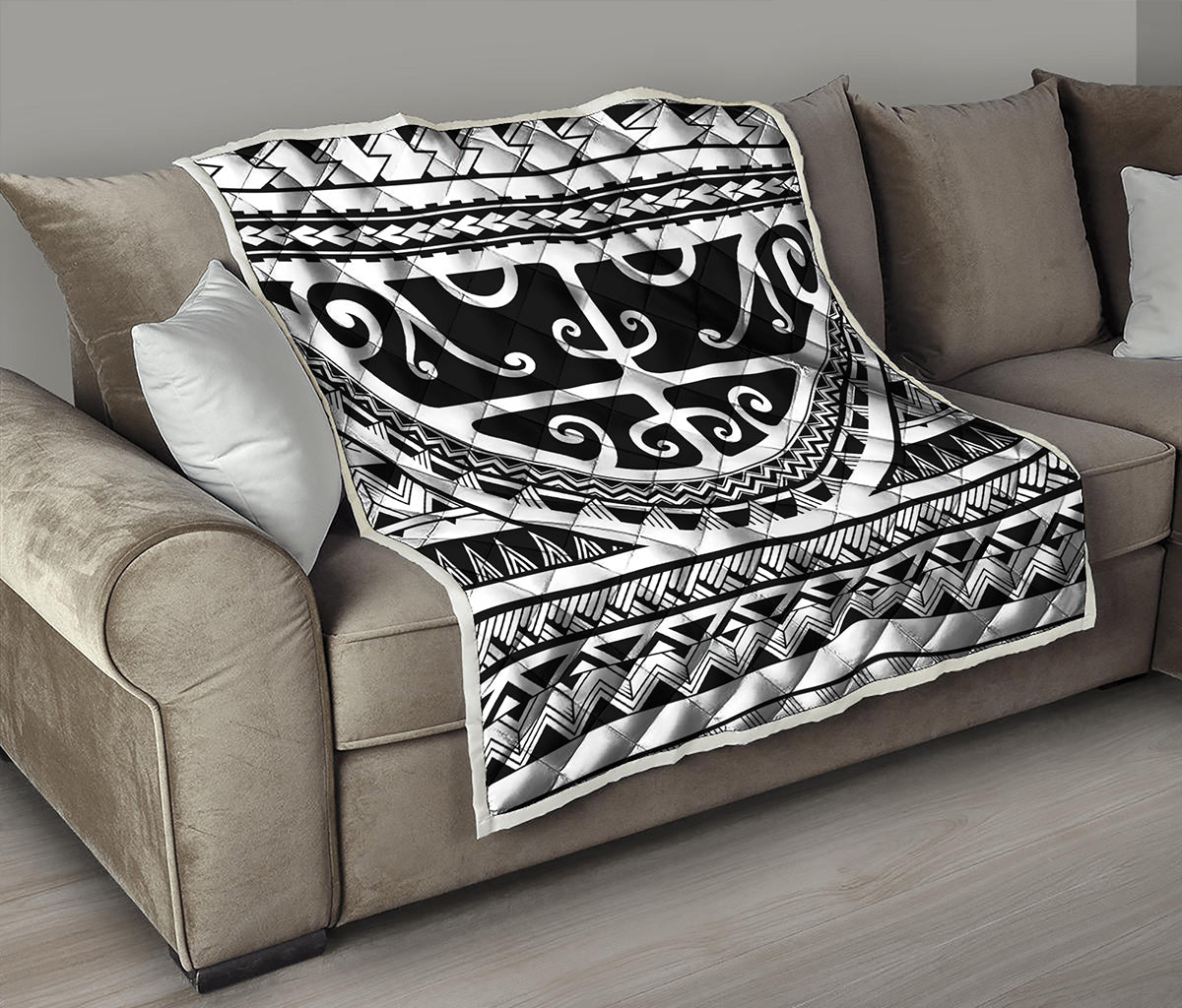 Polynesian Tribal Tattoo Pattern Print Quilt