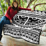 Polynesian Tribal Tattoo Pattern Print Quilt