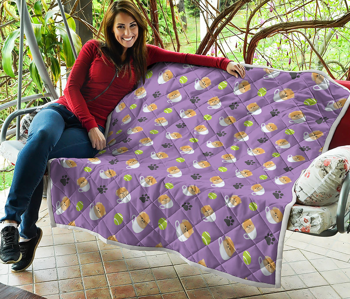 Pomeranian In Tea Cup Pattern Print Quilt