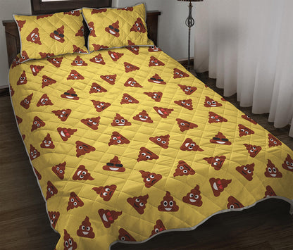 Poop Emoji Pattern Print Quilt Bed Set