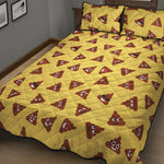 Poop Emoji Pattern Print Quilt Bed Set