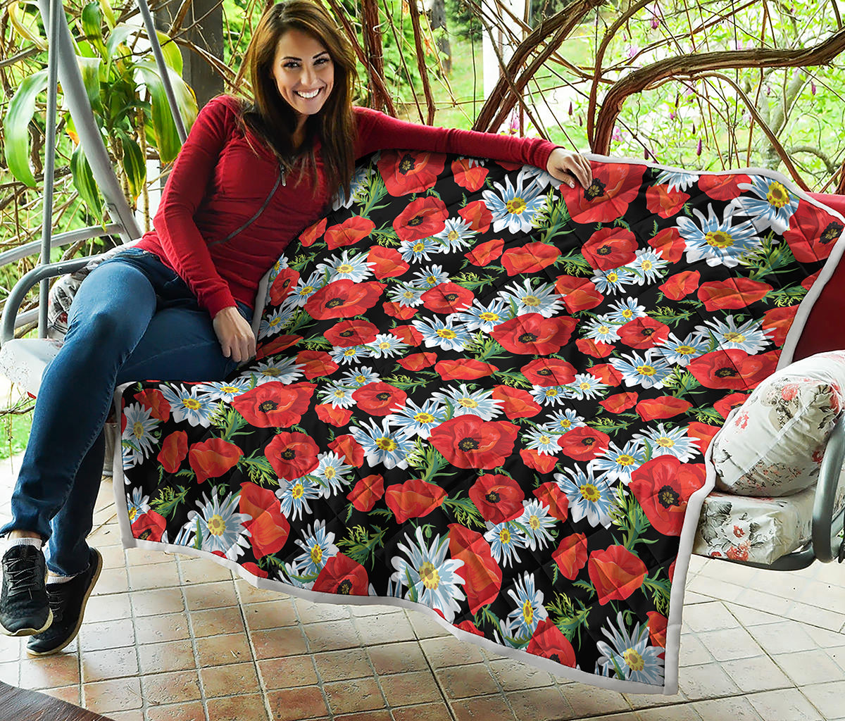 Poppy And Chamomile Pattern Print Quilt