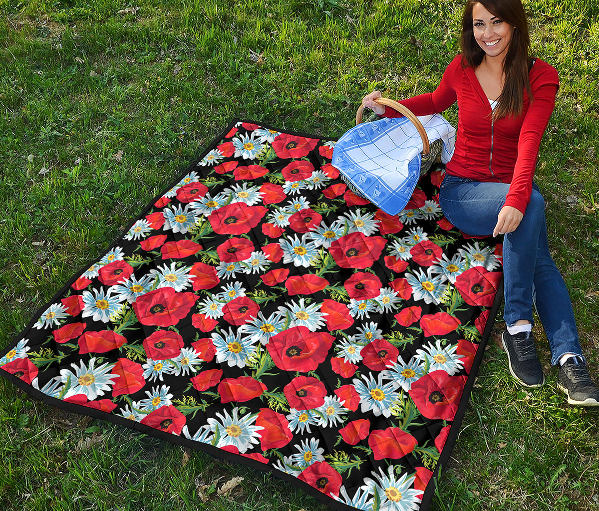 Poppy And Chamomile Pattern Print Quilt