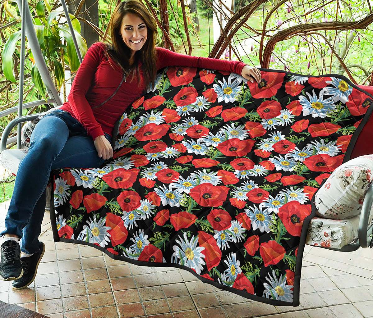 Poppy And Chamomile Pattern Print Quilt