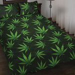 Pot Leaf Pattern Print Quilt Bed Set