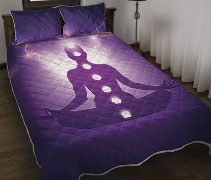 Power Of Seven Chakras Print Quilt Bed Set